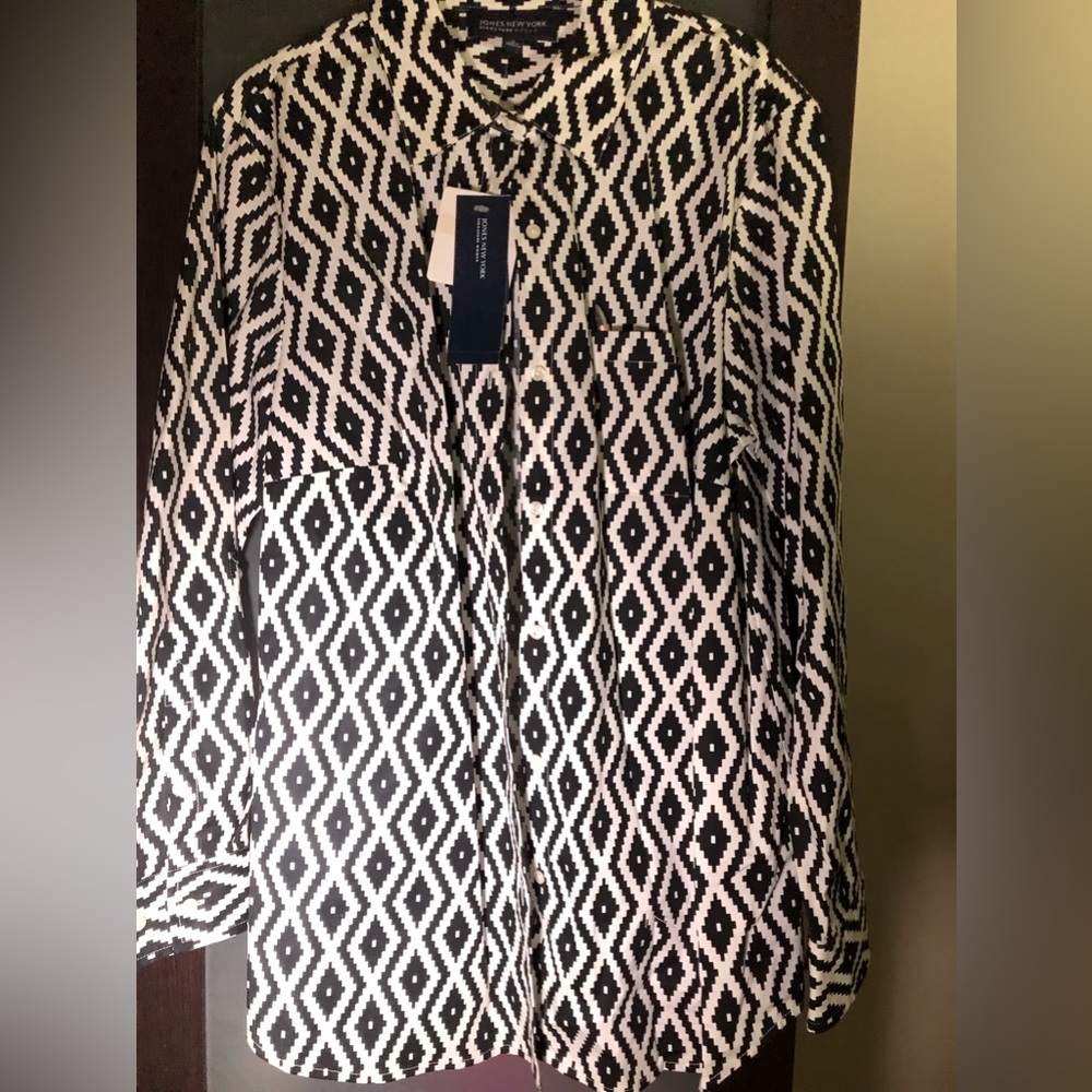 Jones New York BNWT BLACK AND WHITE WOMENS DRESS SHIRT